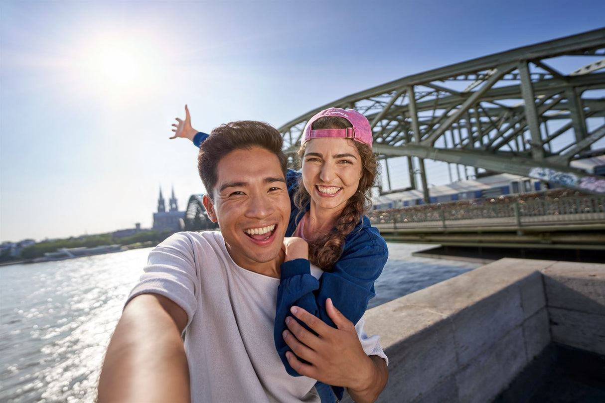 Sony Alpha ZV-E10 | APS-C spiegellose Wechselobjektiv-Vlog-Kamera, ohne Objektiv