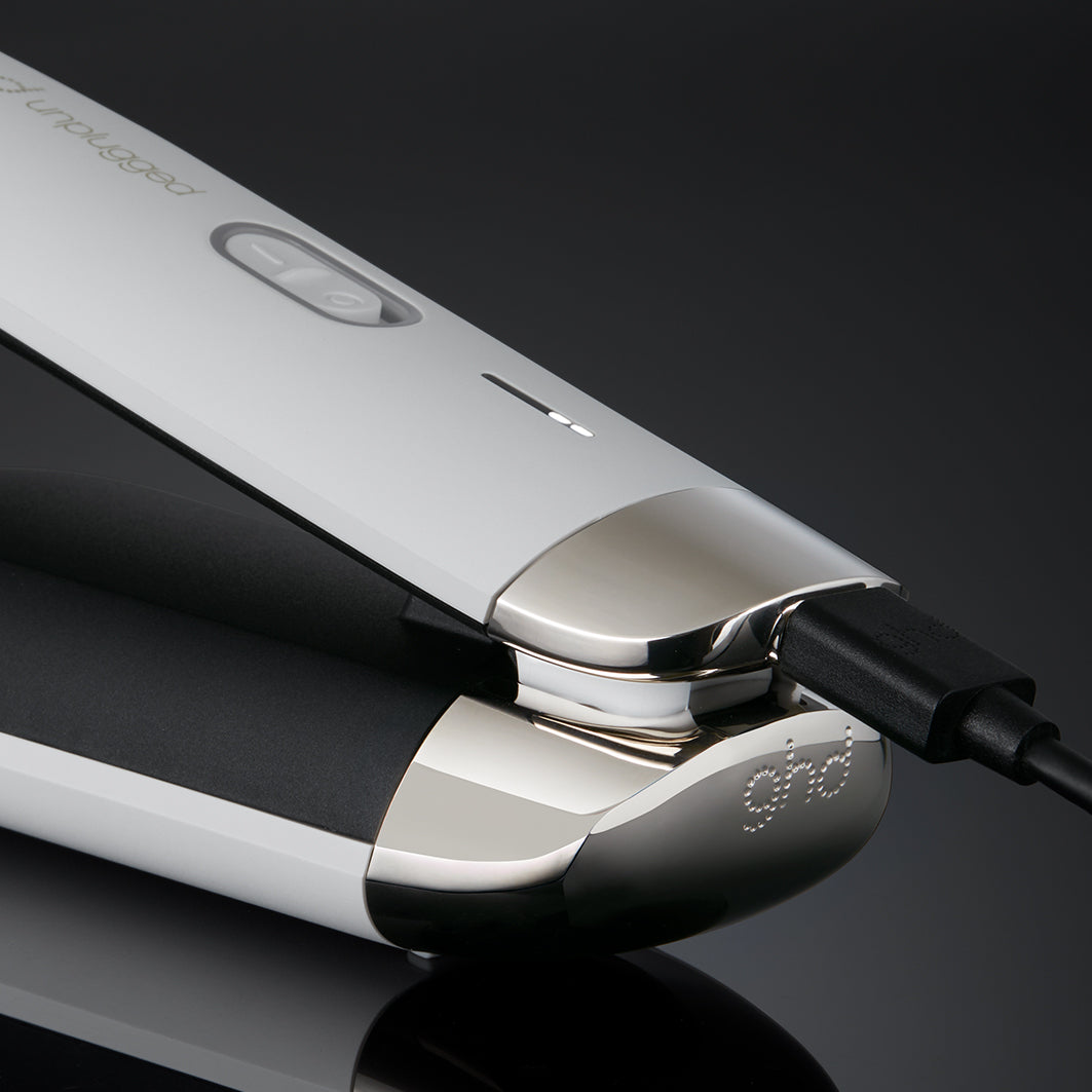 ghd Glätteisen unplugged Styler weiß